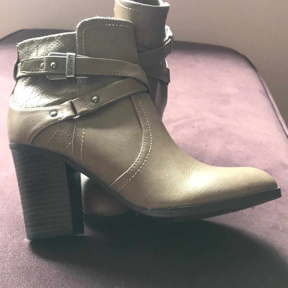 UNISA Heeled Ankle Boots